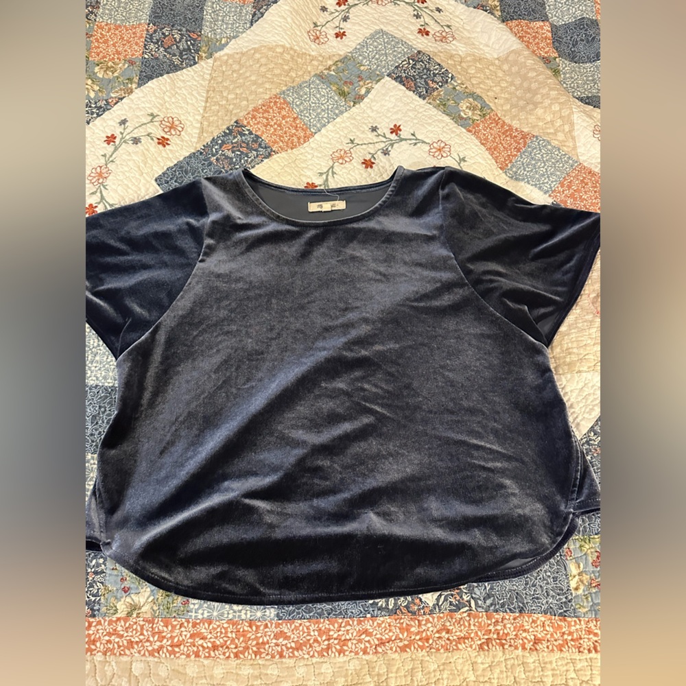 Madewell Navy Velvet Short Sleeve crop Top flutter sleeves